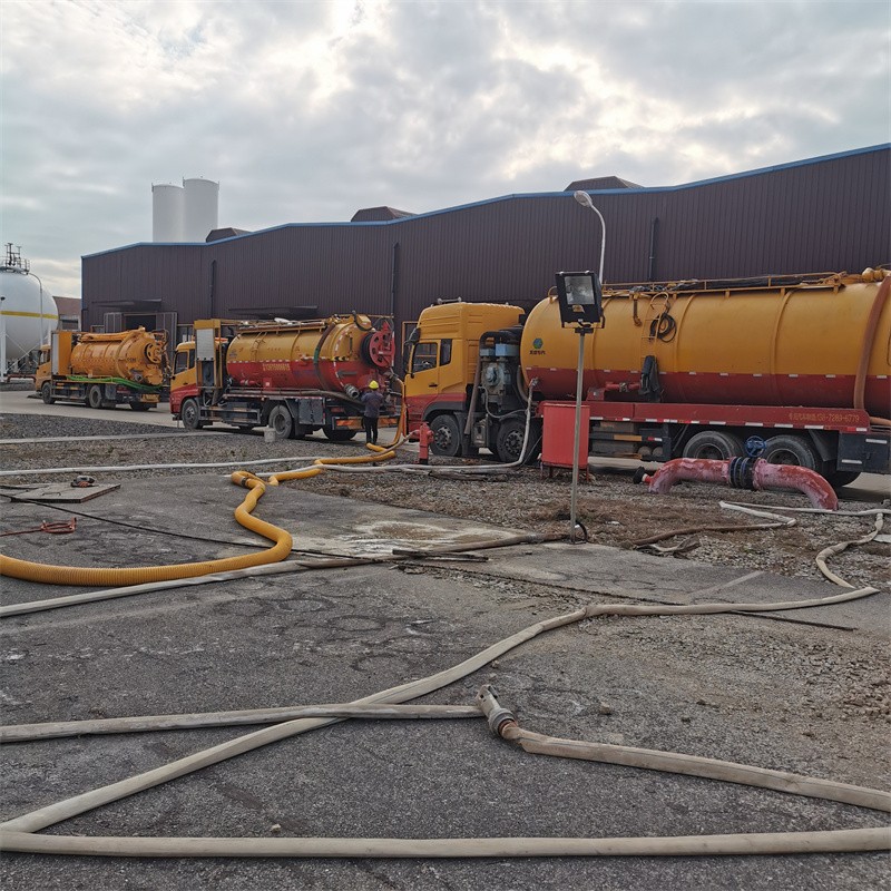 大涌镇污水池清理